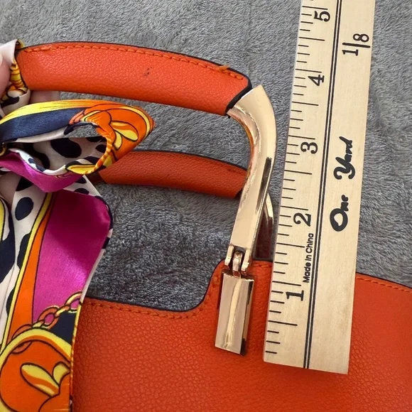 🧡GUC Orange Structured Handbag 🧡 - Picture 12 of 13
